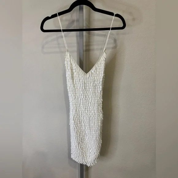 RETROFÊTE SIRENA FEATHER SEQUIN DRESS - Picture 4 of 7